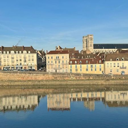 Appartement Avec Magnifique Vue Sur La Saone Et Son Balcon Chalon-sur-Saone Luaran gambar