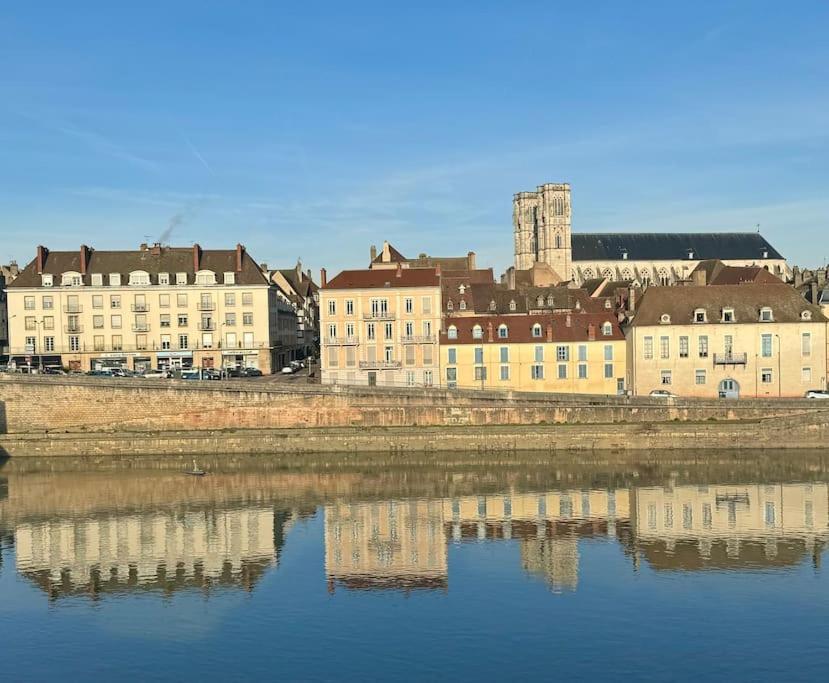 Appartement Avec Magnifique Vue Sur La Saone Et Son Balcon Chalon-sur-Saone Luaran gambar