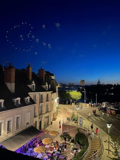 Appartement Avec Magnifique Vue Sur La Saone Et Son Balcon Chalon-sur-Saone Luaran gambar